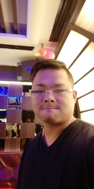 单名一个伟的第一张照片--厦门相亲服务中心