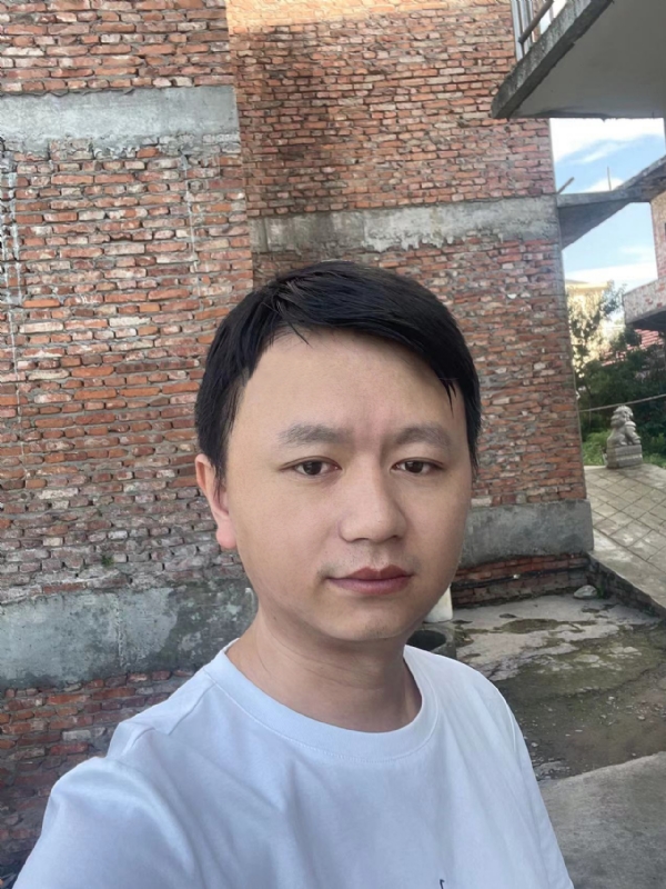 行人的第二张照片--厦门相亲服务中心