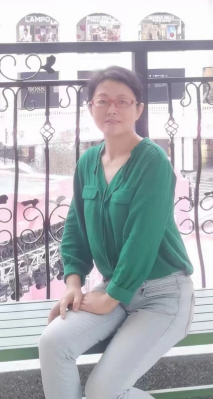 丽华的第一张照片--厦门相亲服务中心