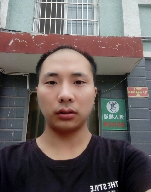 亮亮的第一张照片--厦门相亲服务中心