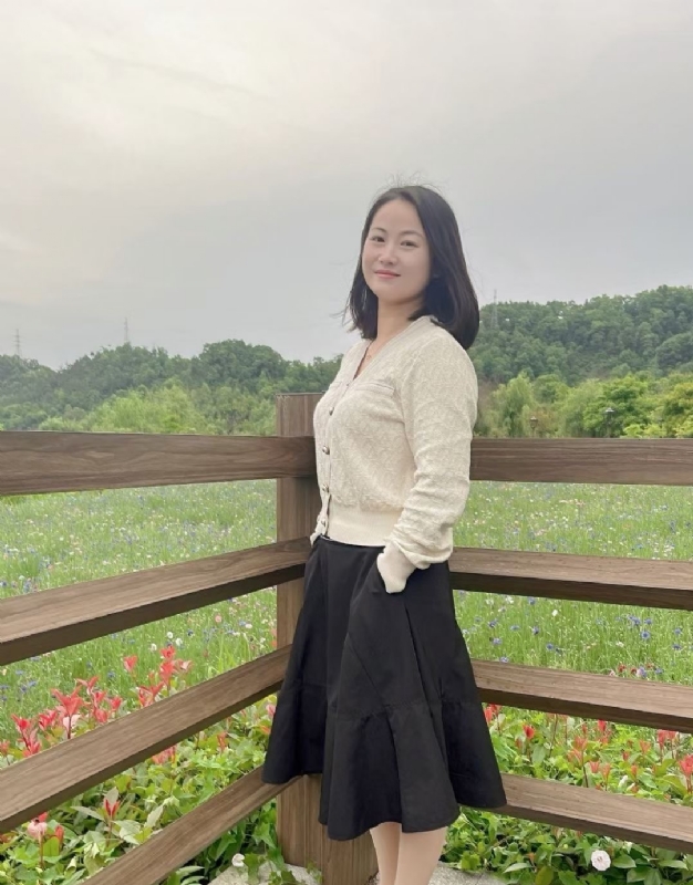 琴儿的第一张照片--厦门相亲服务中心