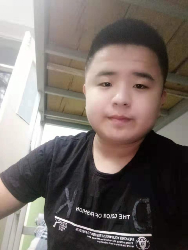 打小就爱淘气的第一张照片--厦门相亲服务中心