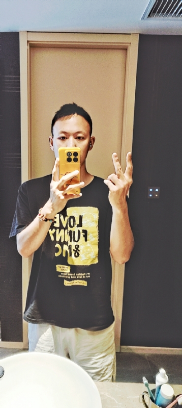 涵涵在的第一张照片--厦门相亲服务中心
