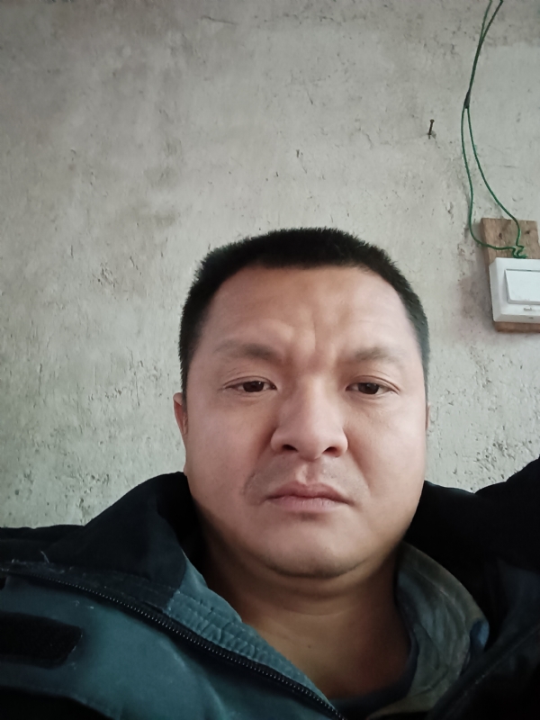 兰成龙的第二张照片--厦门相亲服务中心
