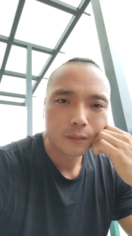 伯爵的第三张照片--厦门相亲服务中心