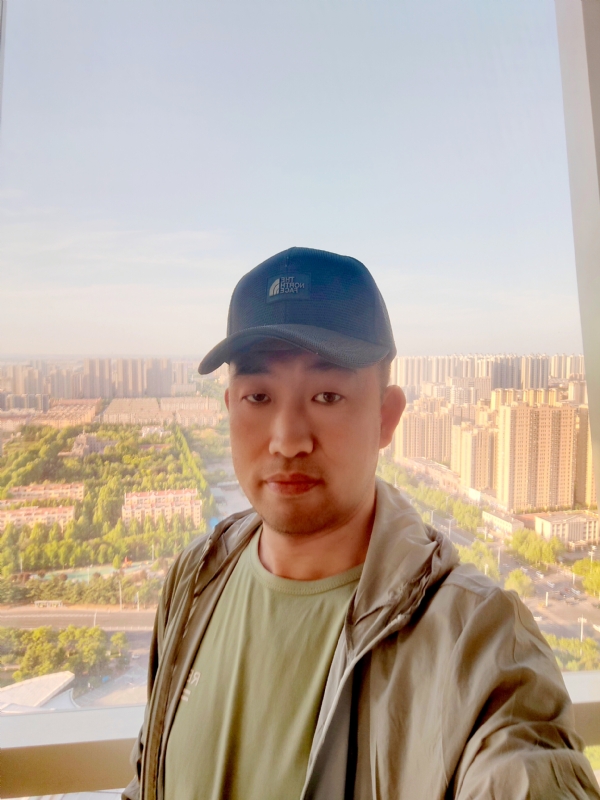 勇攀高峰的第一张照片--厦门相亲服务中心