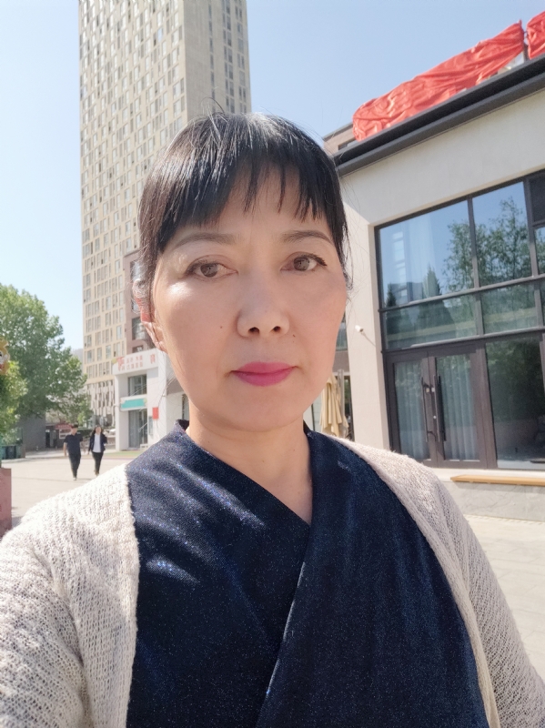 天山雪莲的第一张照片--厦门相亲服务中心