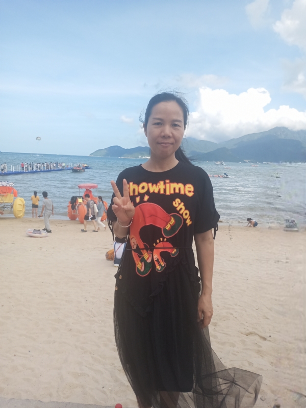 容容的第一张照片--厦门相亲服务中心