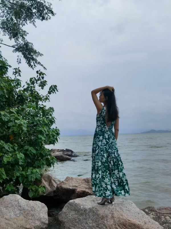 甜以待人的第四张照片--厦门相亲服务中心