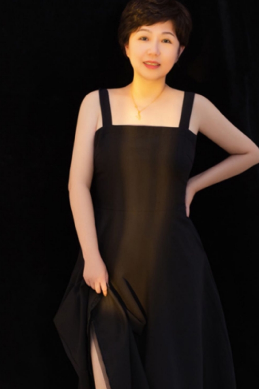 阿娜的第一张照片--厦门相亲服务中心
