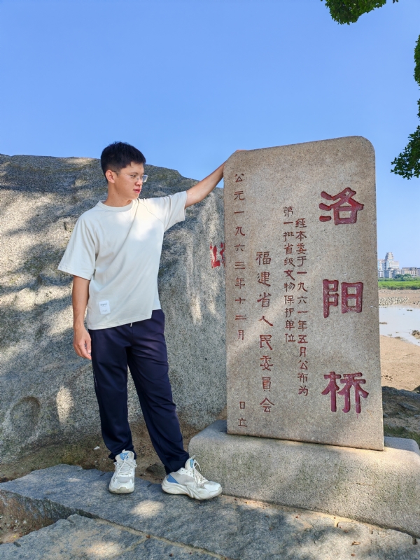 风尘的第三张照片--厦门相亲服务中心
