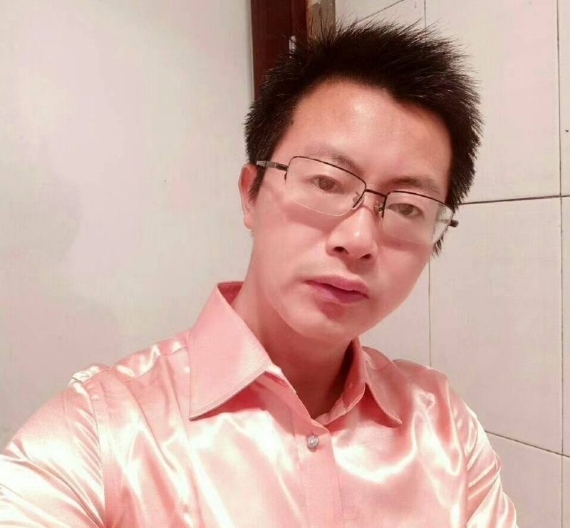 亮亮的第一张照片--厦门相亲服务中心