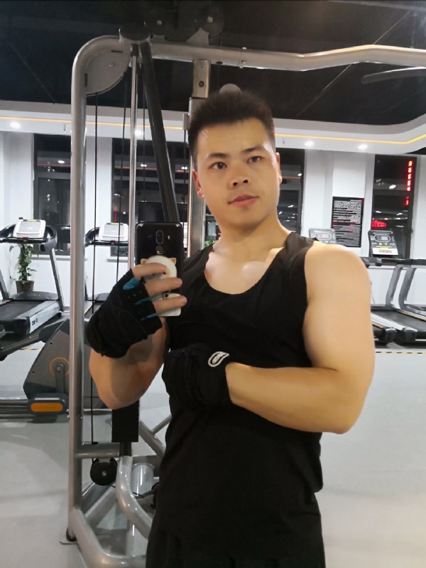 范迪塞尔的第二张照片--厦门相亲服务中心