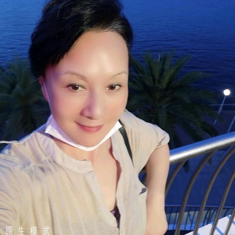 hong的第一张照片--厦门相亲服务中心