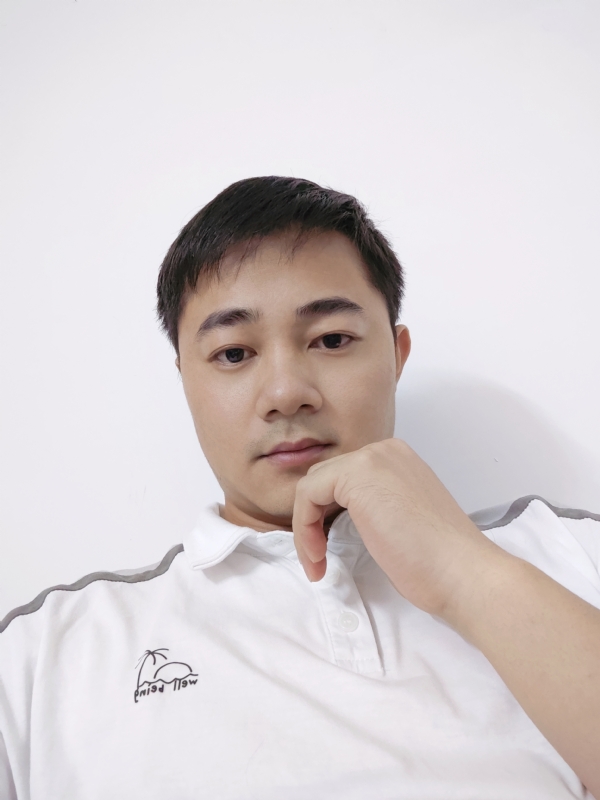 啊良的第一张照片--厦门相亲服务中心