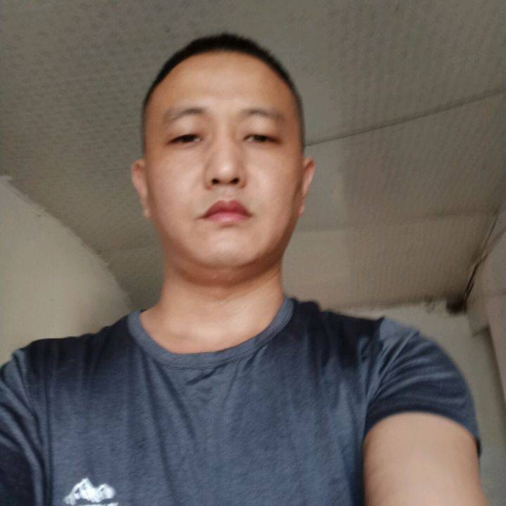 大庆小丁的第一张照片--厦门相亲服务中心