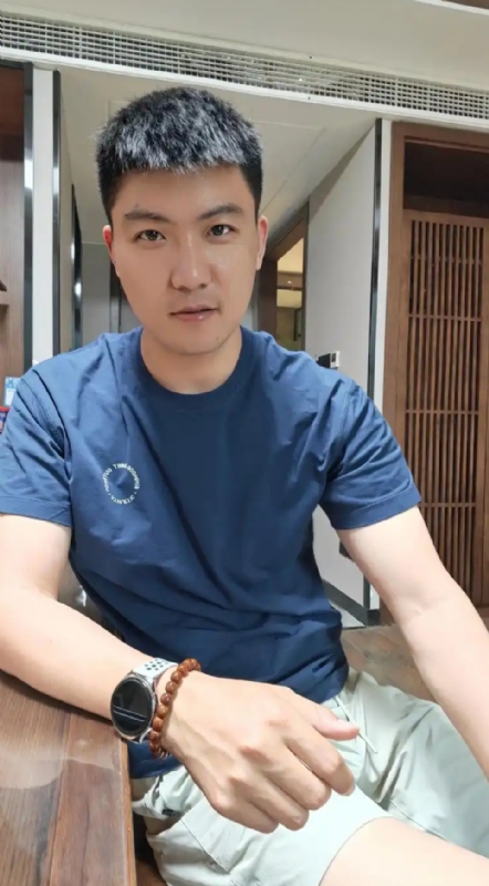 大鹏展翅的第一张照片--厦门相亲服务中心