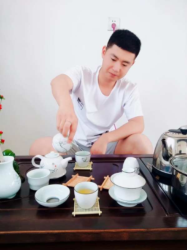 日月的第二张照片--厦门相亲服务中心