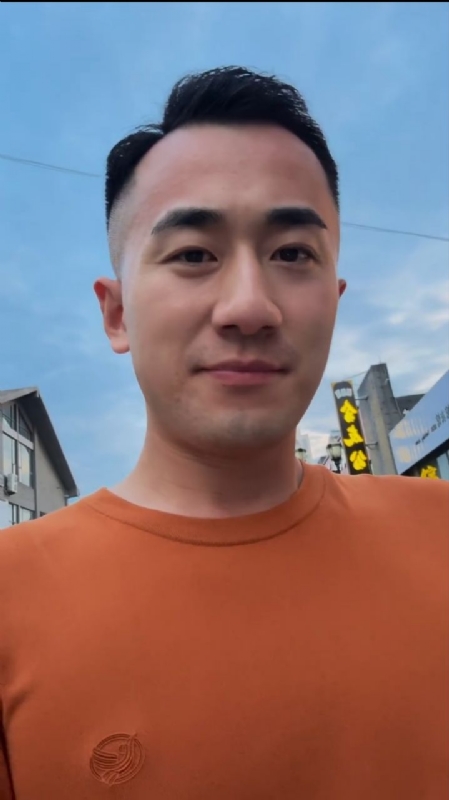 往事随风的第一张照片--厦门相亲服务中心