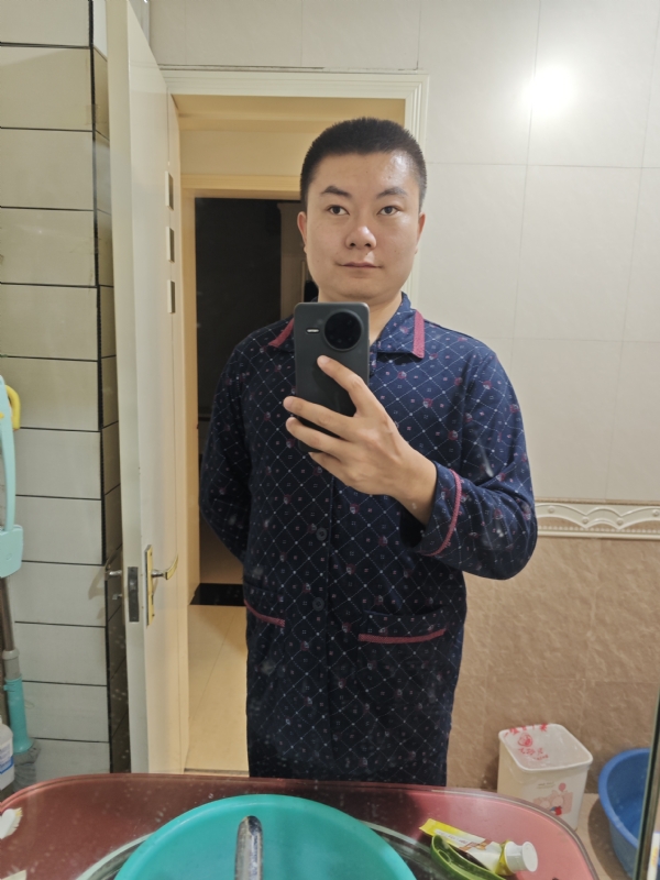 迷迷糊糊的第一张照片--厦门相亲服务中心