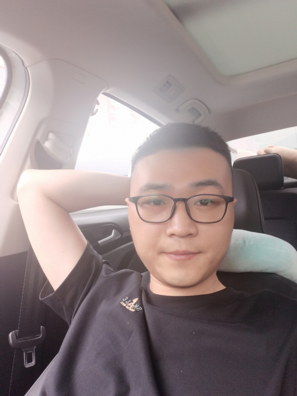 JingY的第一张照片--厦门相亲服务中心