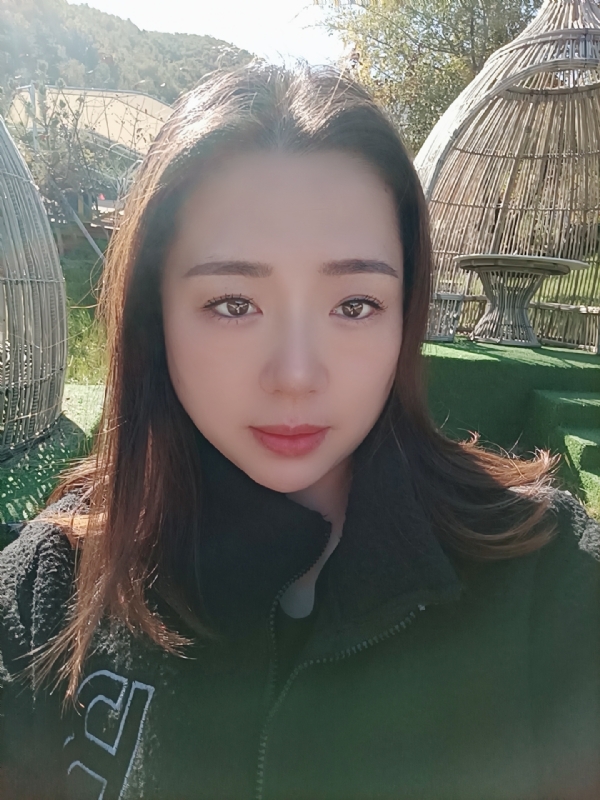 阿燕的第一张照片--厦门相亲服务中心