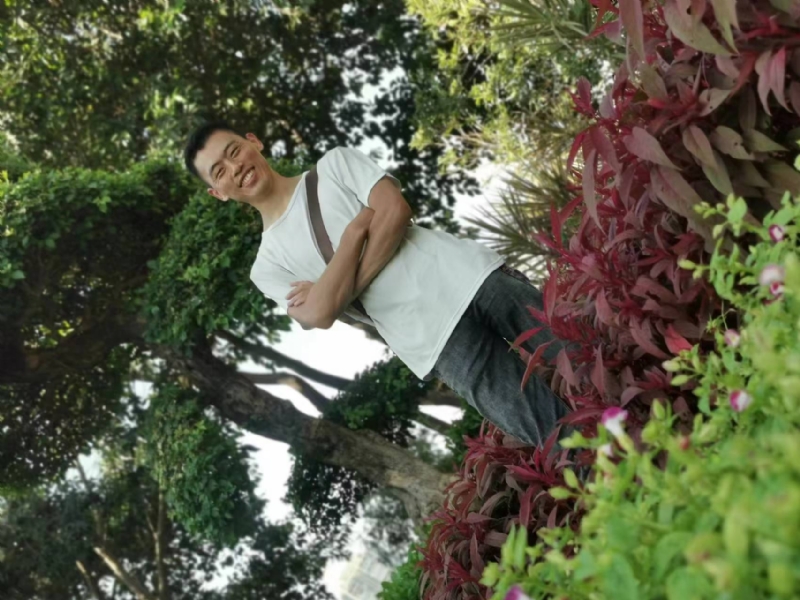 孤狼的第一张照片--厦门相亲服务中心