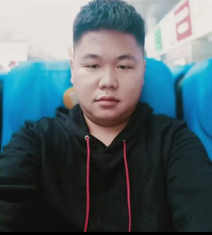 黄斌的第一张照片--厦门相亲服务中心