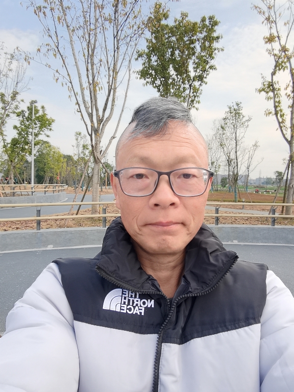 做喜欢的事的第一张照片--厦门相亲服务中心