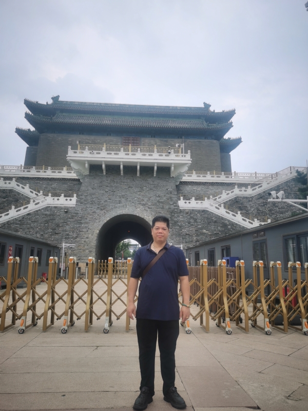 伟哥的第一张照片--厦门相亲服务中心