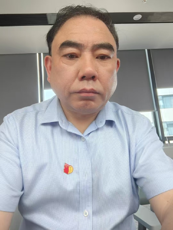 邹先生的第三张照片--厦门相亲服务中心