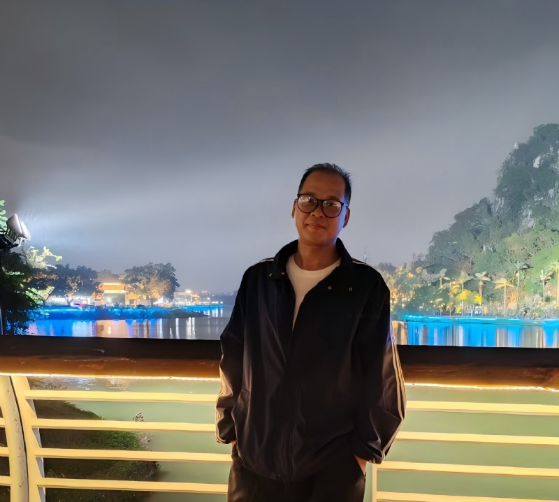 高山流云的第一张照片--厦门相亲服务中心