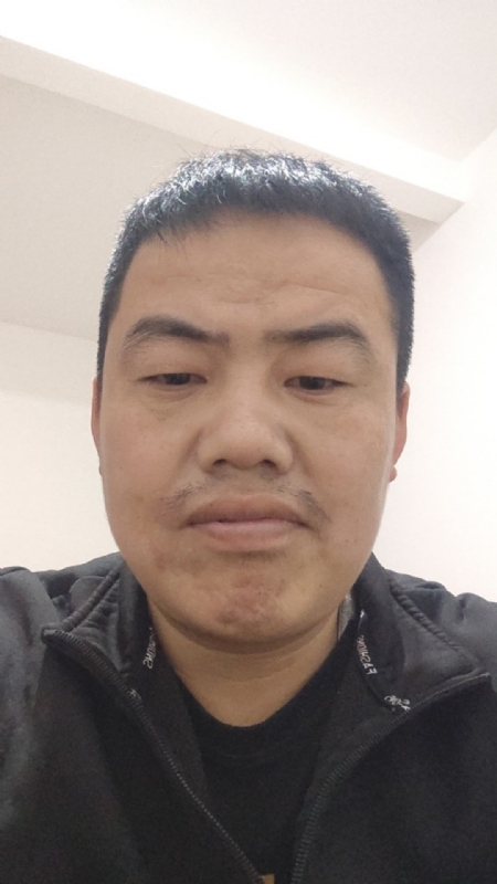 给予微笑的第一张照片--厦门相亲服务中心