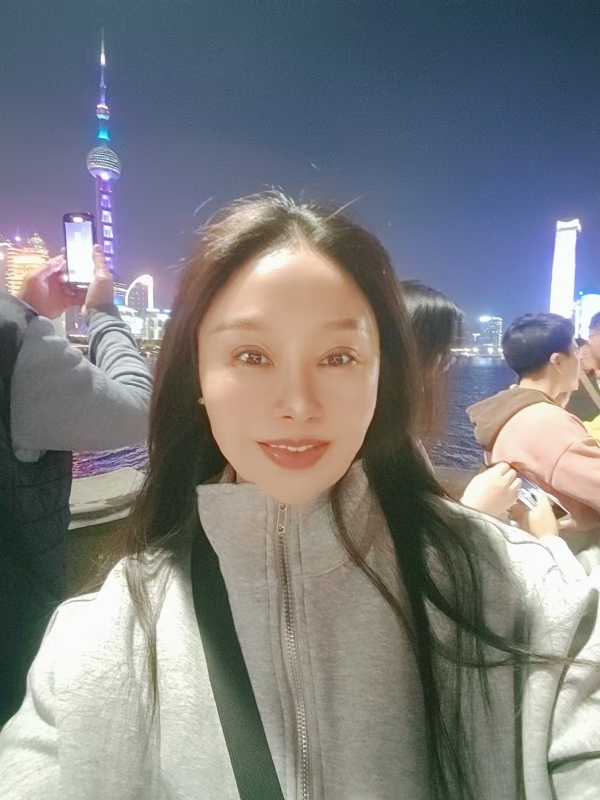 宁倩的第二张照片--厦门相亲服务中心